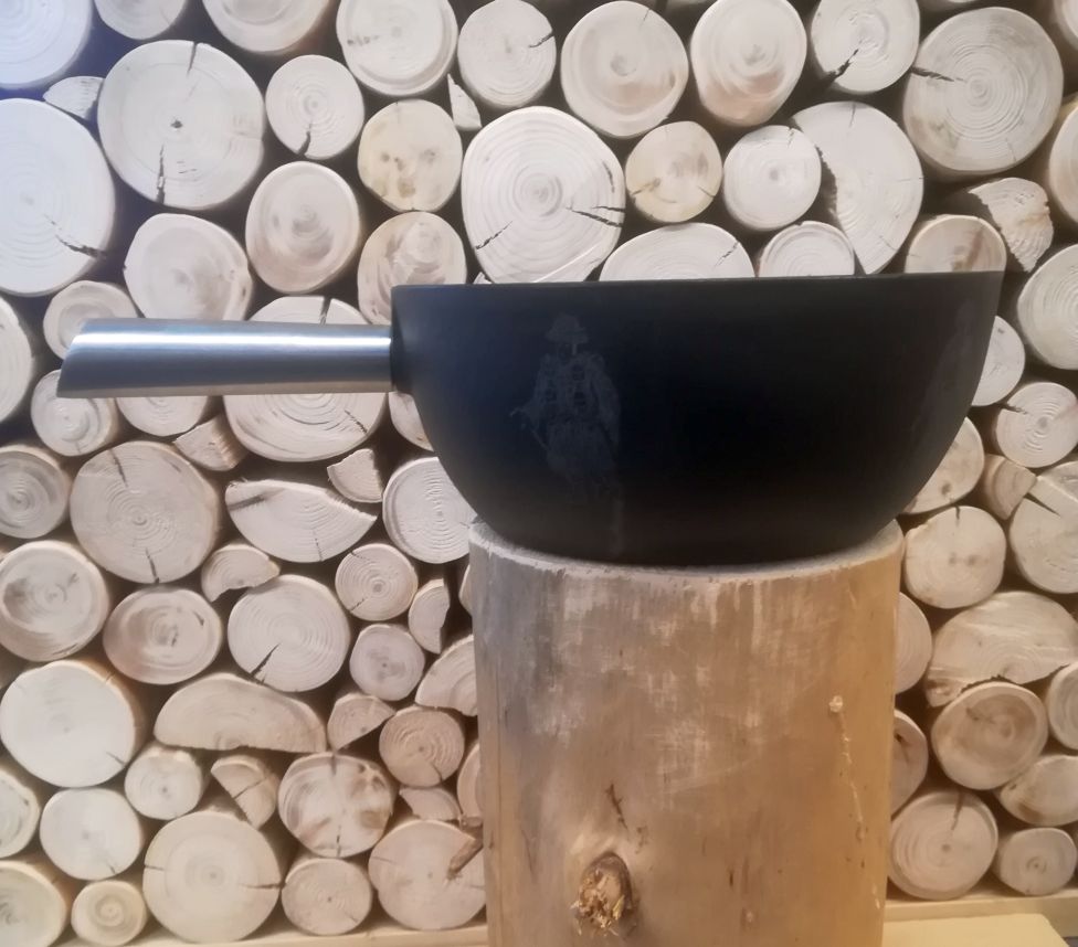 Fonduekachel mit Silvesterchlaus-Motiven